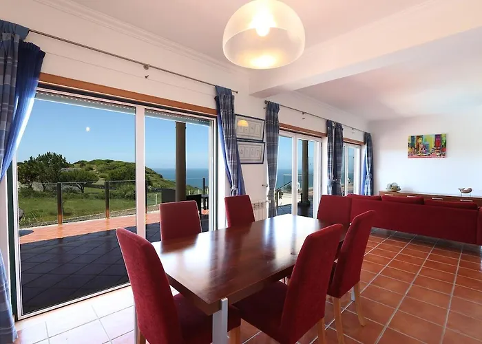 Апартаменты Salty Sea Сан-Мартинью-ду-Порту